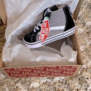 *Brand new* Children’s Vans shoes